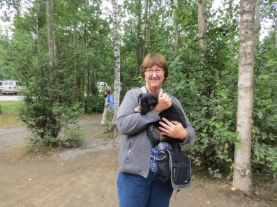 06d Barb holding puppy